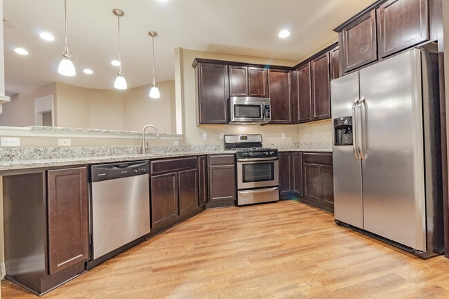 Photo - Pembrook Place Apartments