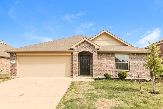 Building Photo - 922 Evergreen St