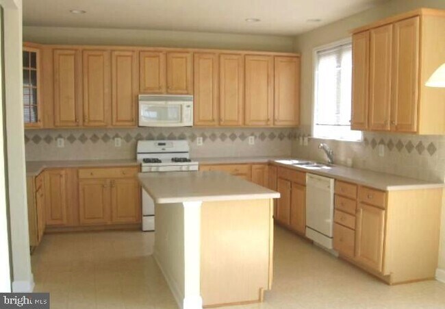Photo - 4207 Talon Dr