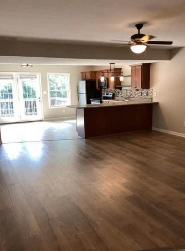 Photo - 3 bedroom, 2.5 bath Condo: Stoneview Neighborhood in Ellettsville! Available NOW!!