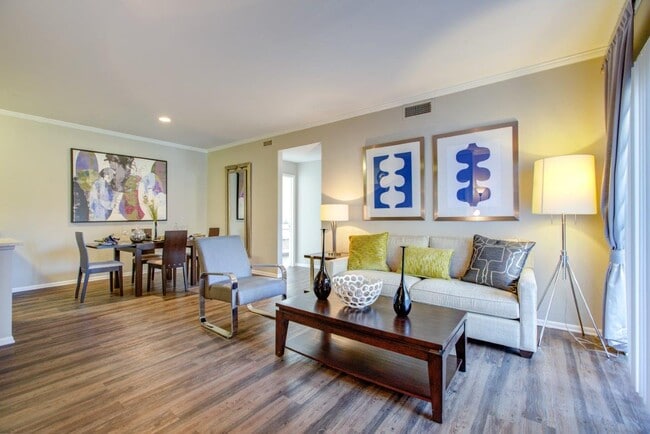 Mountain Gate Apartments For Rent in Littleton, CO