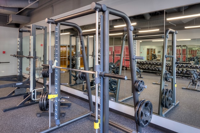 Photo - 547 N Dearborn St