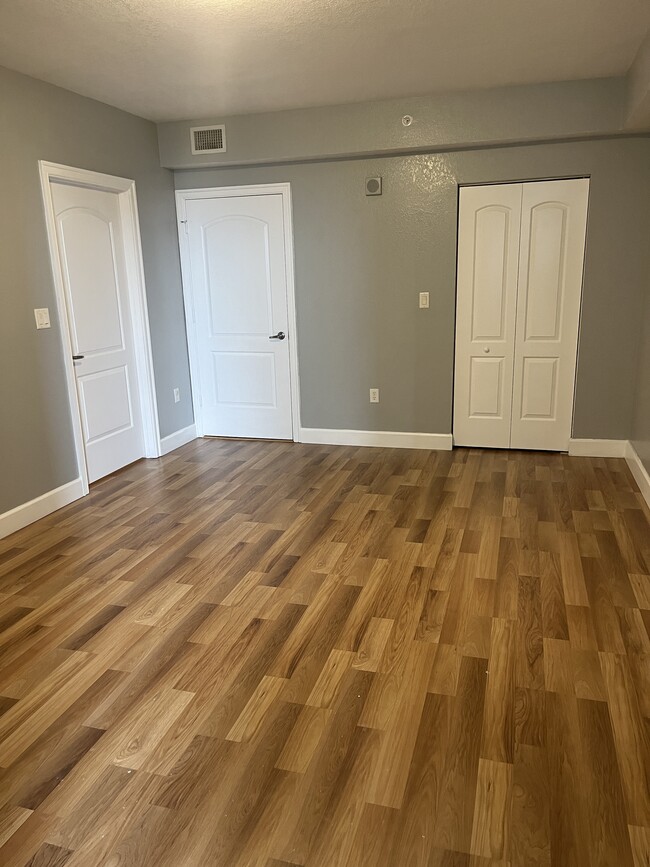 Master Bedroom - 1830 Radius Dr Condo Unit 920