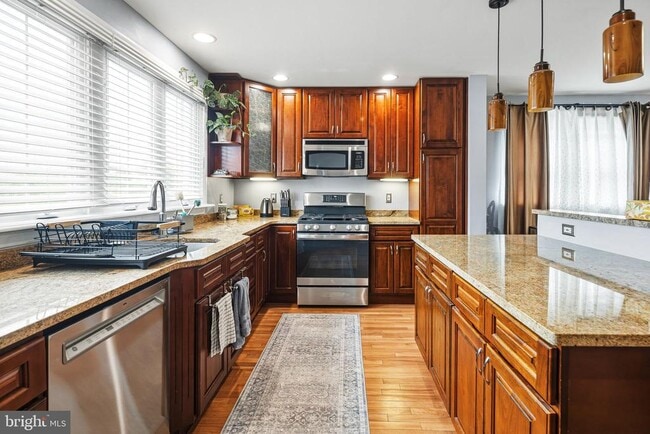 Photo - 7200 Shalkop St