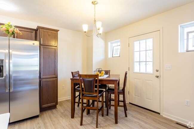 Photo - 161 Redon Cir