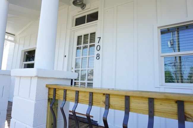 Photo - 708 Harnett St