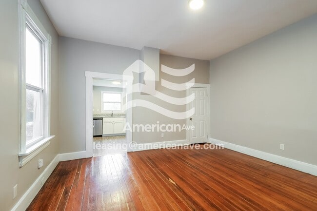 Photo - 604 E 16th St