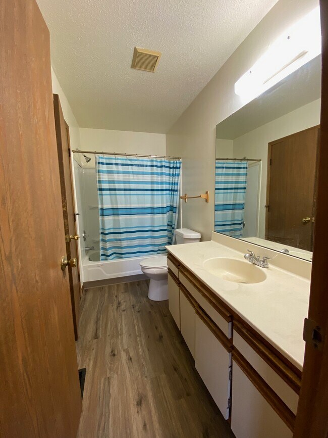 396 Woodland Ave Townhome Townhome Rental in Toledo OH