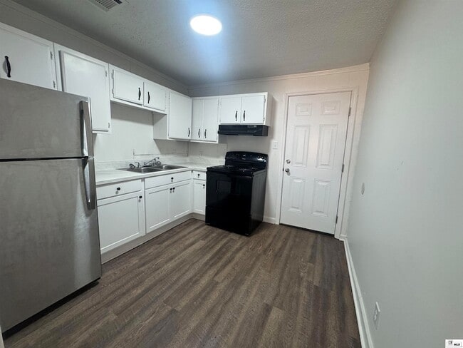 Photo - 207 Oaklawn Dr
