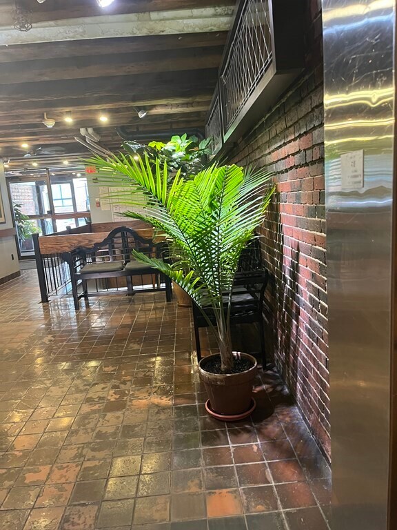 Photo - 10 Commercial Wharf Unit 1