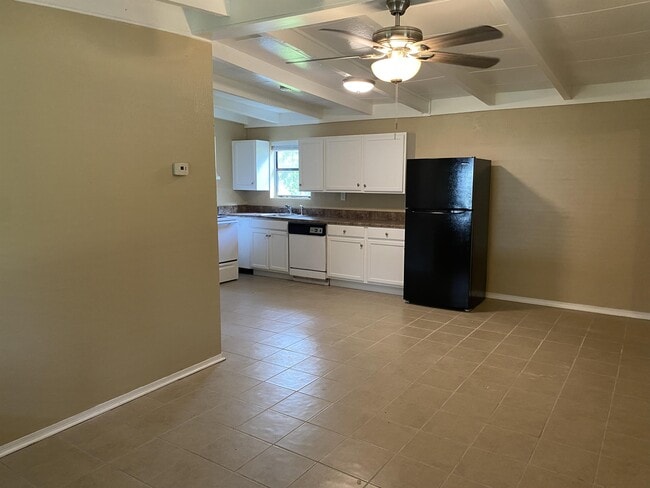 Photo - 5640 Alice Dr