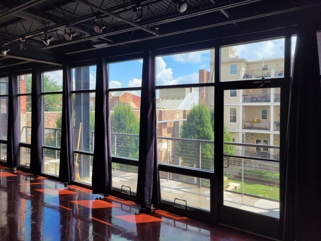 Photo - 120 N Indian Alley Unit 200