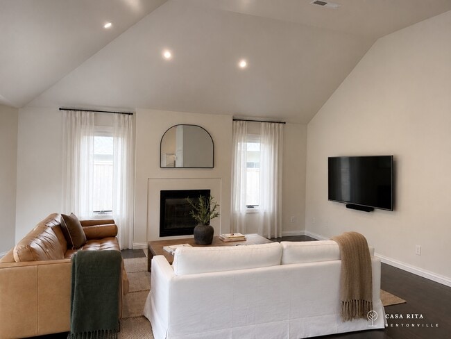 Photo - Executive Furnished 3BR Near Walmart HQ