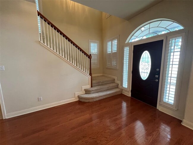 Photo - 6126 Hartson