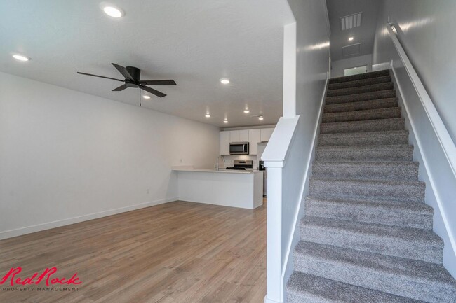 Photo - Dog Friendly! 3 Bedroom 2 Bathroom Townhome in Long Valley.