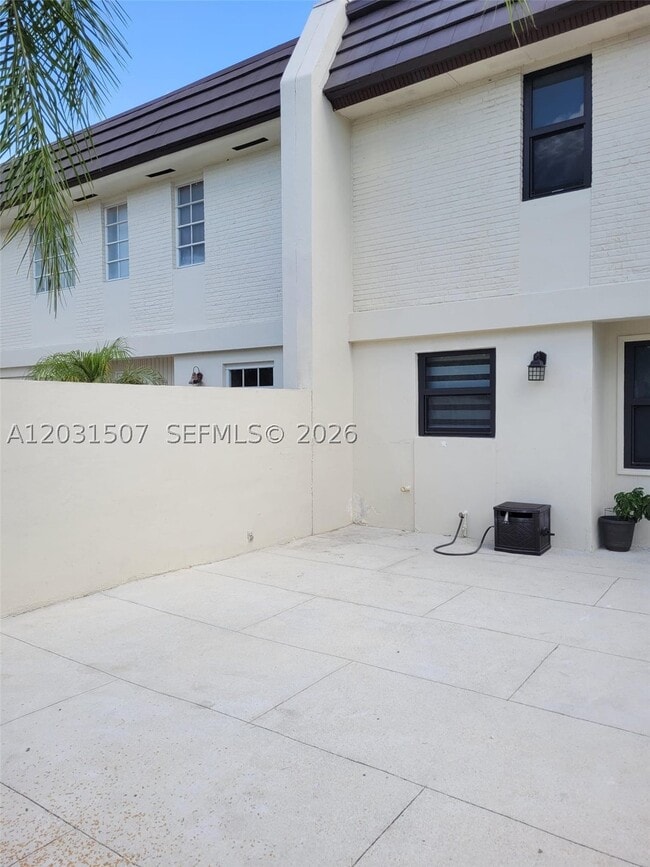6747 Crooked Palm Terrace