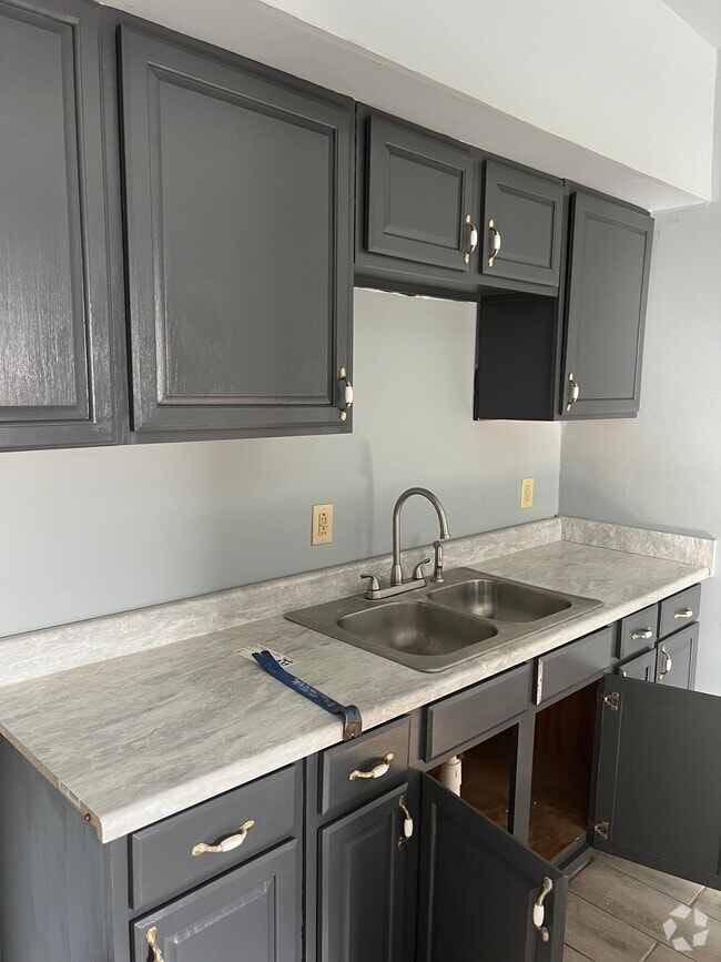 Building Photo - 8705 Belfast St Rental