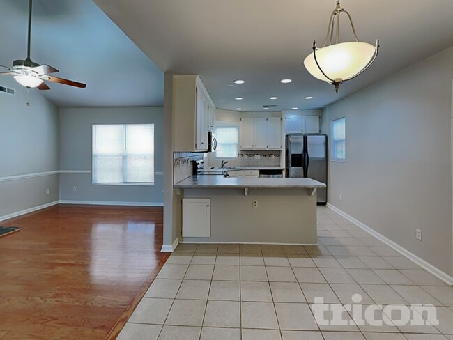 Photo - 4904 Valley Trail Ct