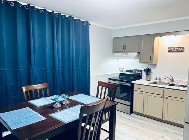 Kitchen/Dining - 315 Bush St Unidad 4