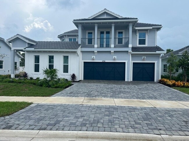 Building Photo - 9296 Crestview Cir Rental