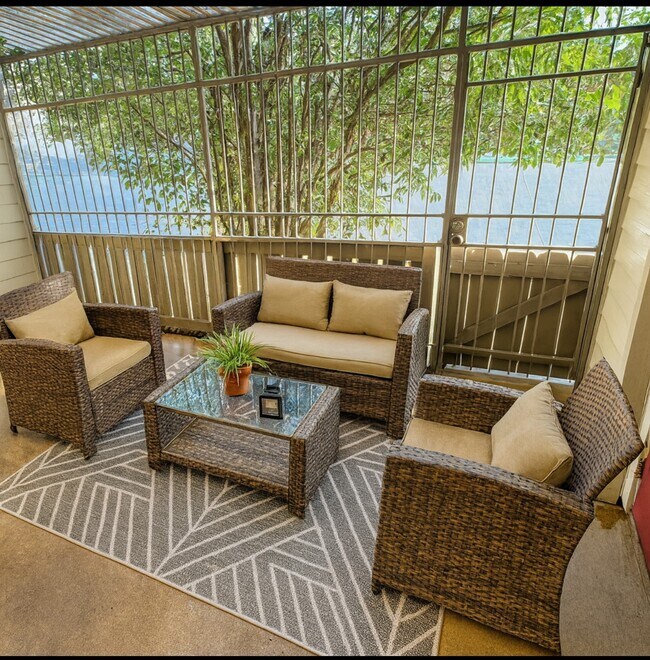 Photo - 5005 Georgi Ln Unidad 215