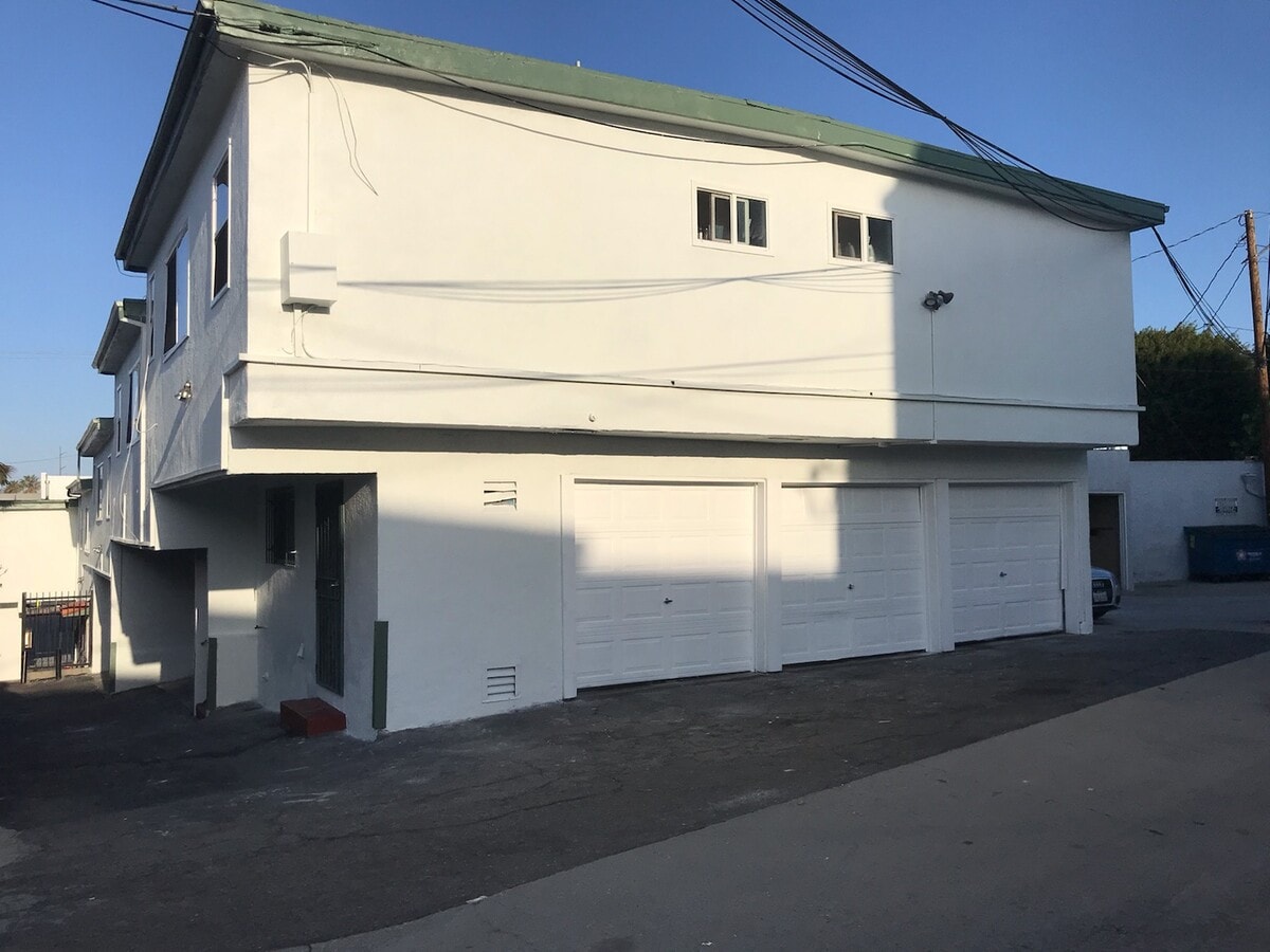 Photo - 1022 N Market St Unit 6