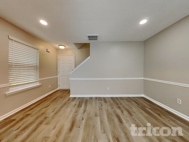 Photo - 6125 Smoke Ridge Ln