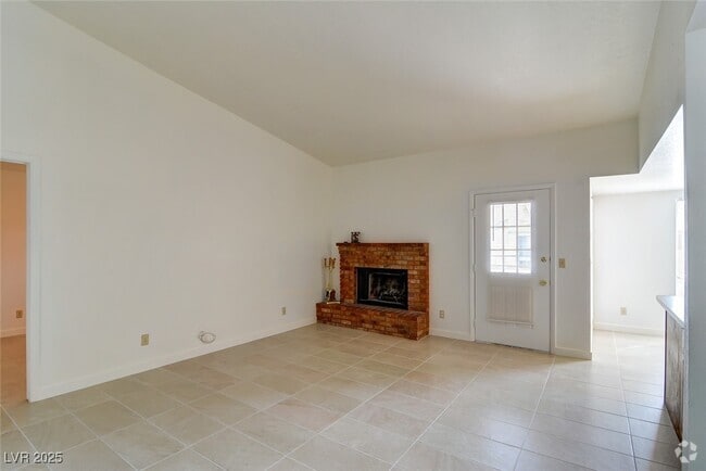Building Photo - 3749 Carlyle Dr Unit 151 Rental