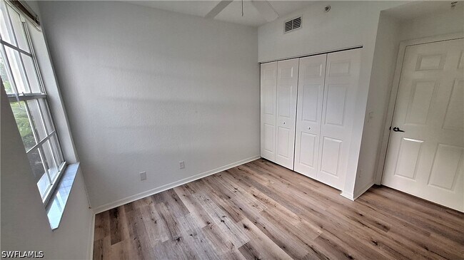 4720 St Croix Ln Unit 118