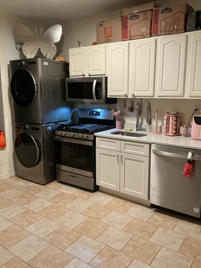 Photo - 2128 Newtown Ave Unit Apt