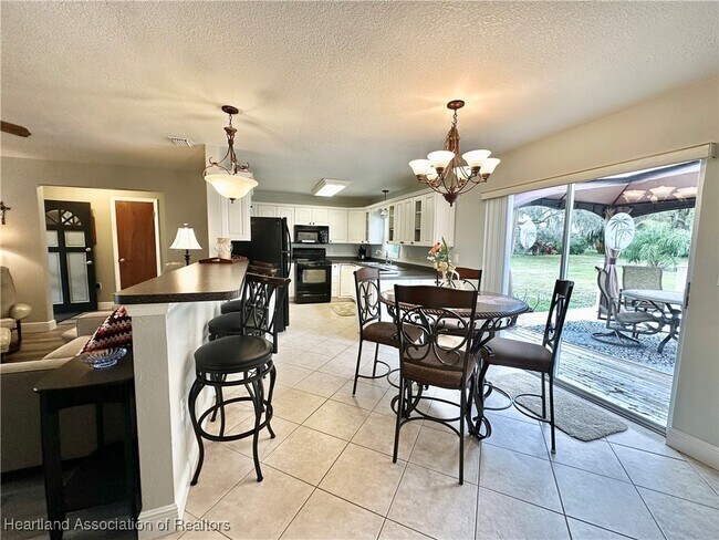 Photo - 3350 Lakeview Dr