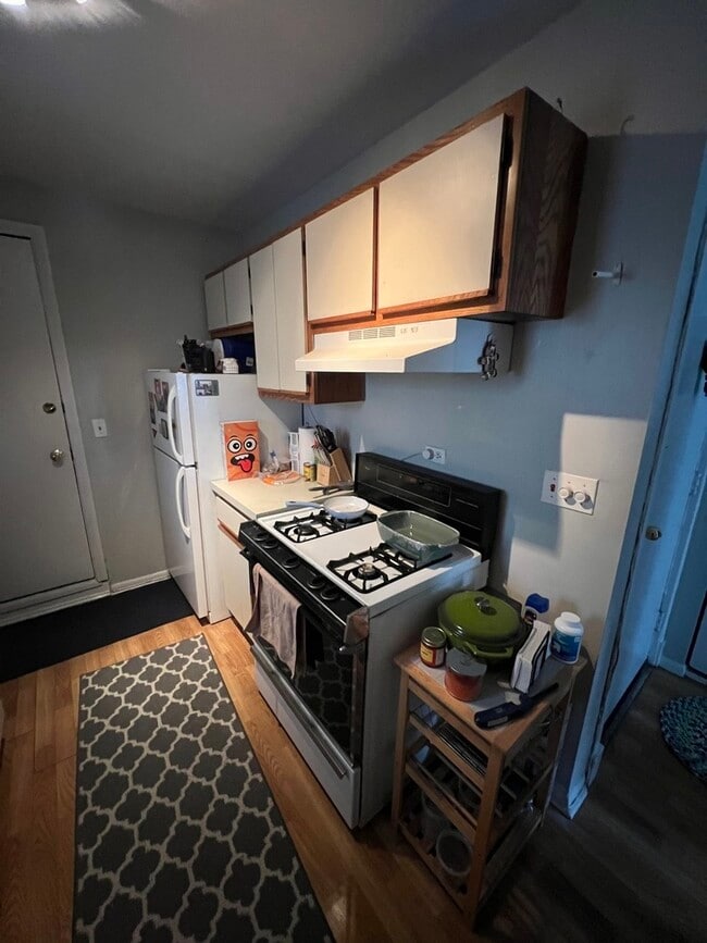 Photo - 866 W Aldine Ave Unidad 3