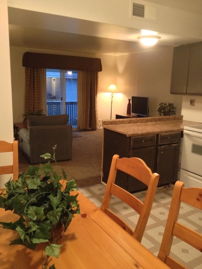 Photo - Harvard Park Apartments