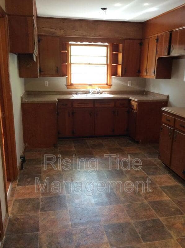 Photo - 533 Zinnia Ln