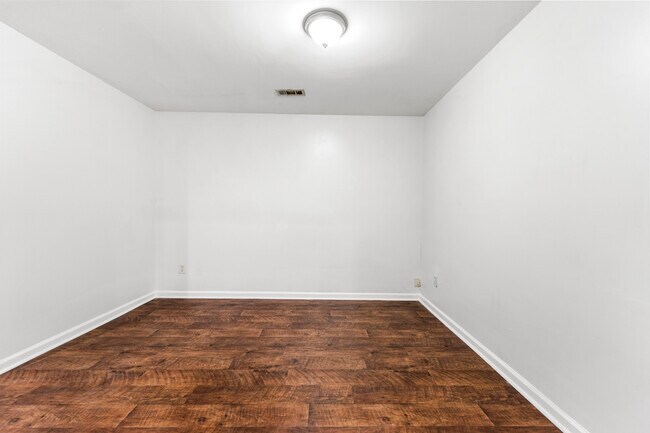 Photo - 3575 Oakvale Rd