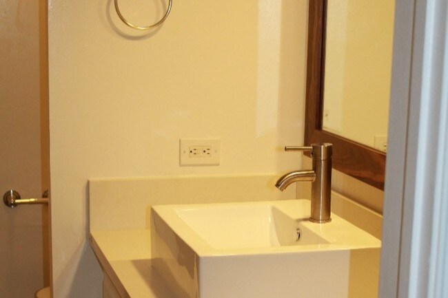 Photo - 17032 Burbank Blvd Unit 18