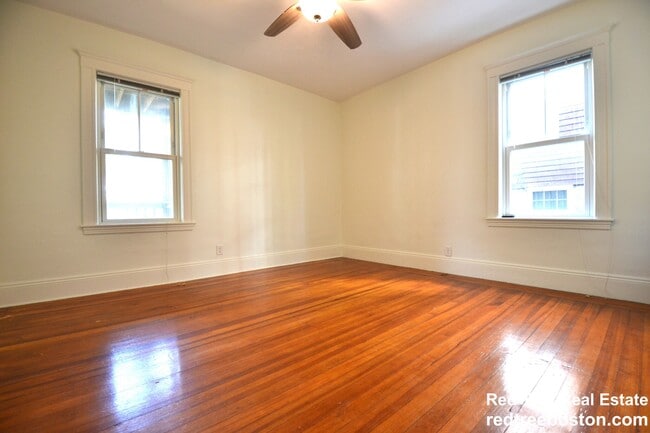 Photo - 82 Montebello Rd Unit 1