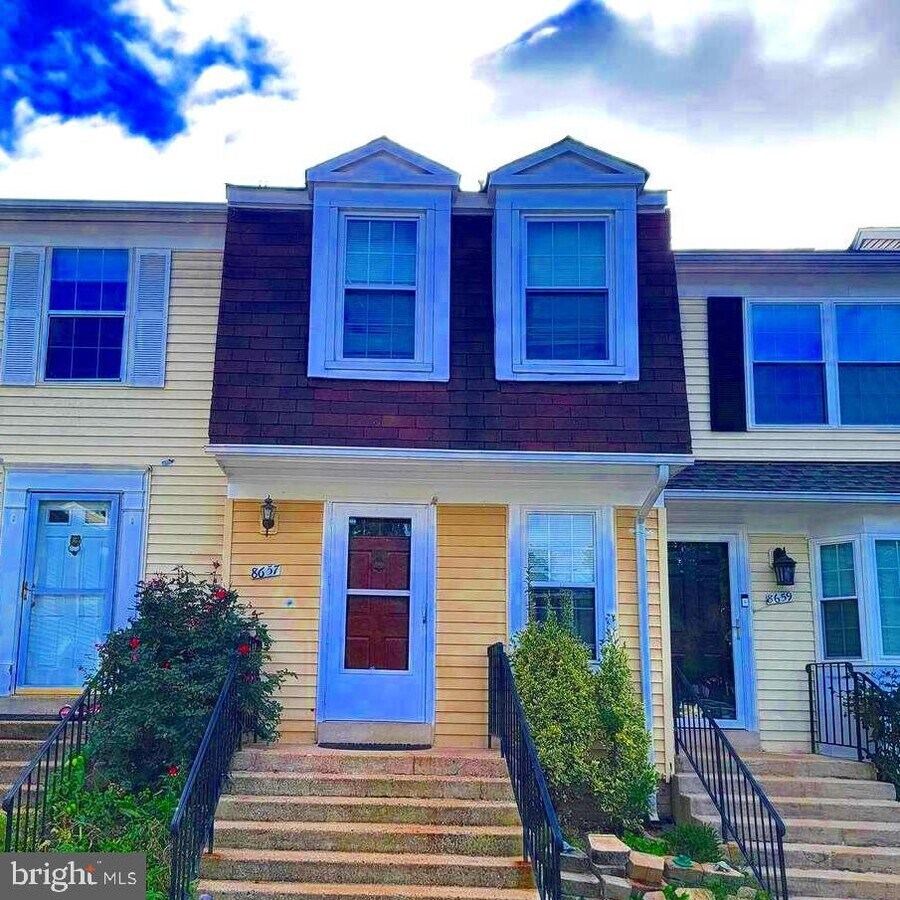 Photo - 8657 Braxted Ln