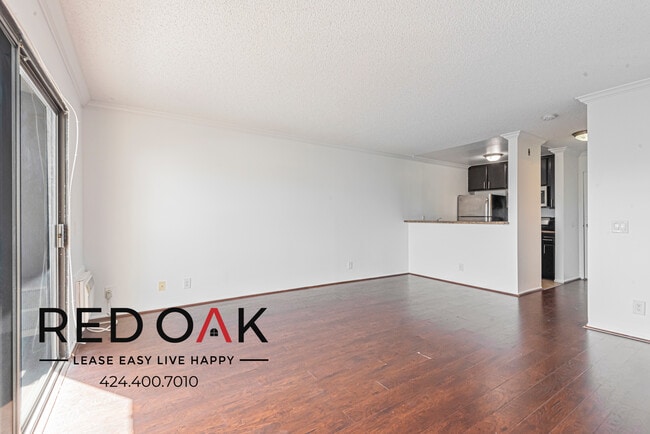 Photo - 1522 N Formosa Ave Unit 107