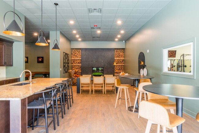 Photo - Carson Street Towers