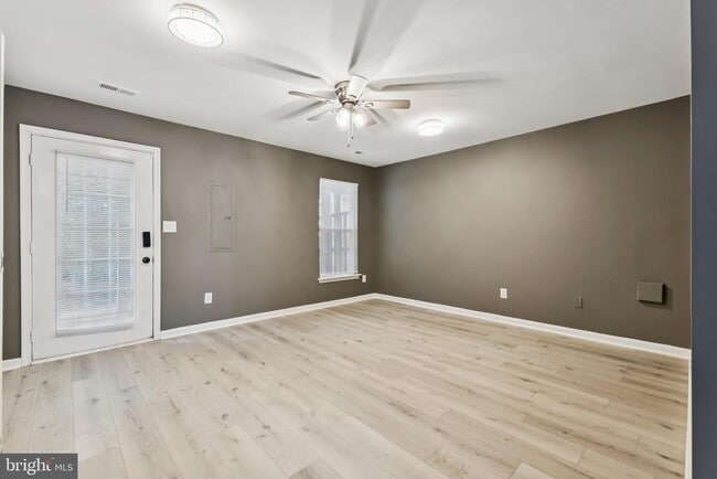 Building Photo - 12099 Wallower Way