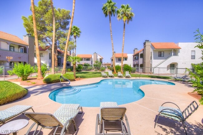 Building Photo - 2212 Sunfish Dr Unit C