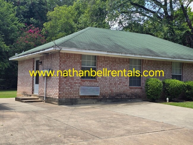 Photo - 736 8th St SE Casa