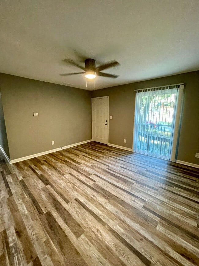 Photo - Beautifully remodeled home in Riverdale wi...