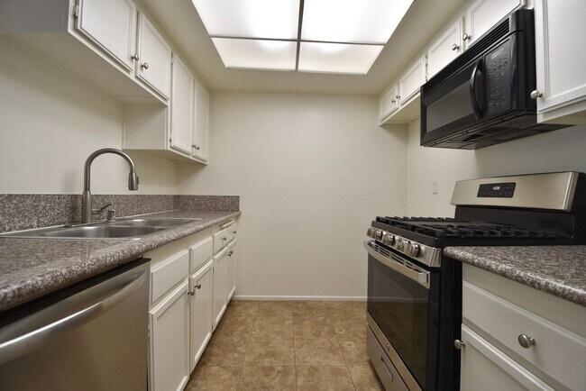 Photo - 15007 Unit 110