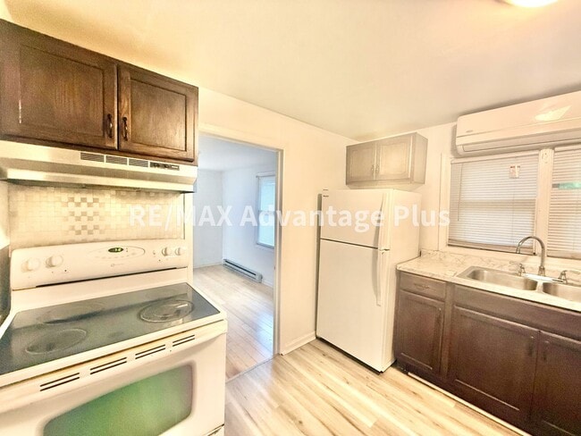 Photo - Charming 2 bedroom home walking distance to Downtown & Longwood Univeristy