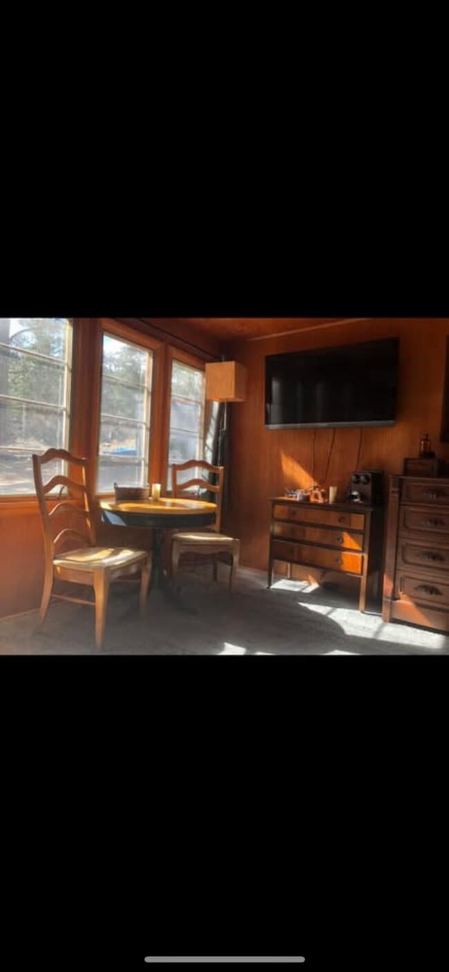 Photo - 162 Evergreen Ln