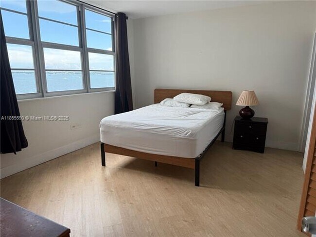 Photo - 999 Brickell Bay Dr Unit 999 Brickell Bay Dr  604