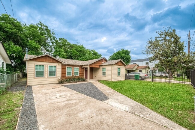 Photo - 4417 Knoxville St