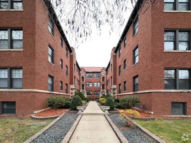 Building Photo - 1308 Oak Ave Unit W2 Rental